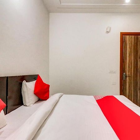 Oyo 71597 The Shivaay Residency Hotel Gurgaon Exterior photo