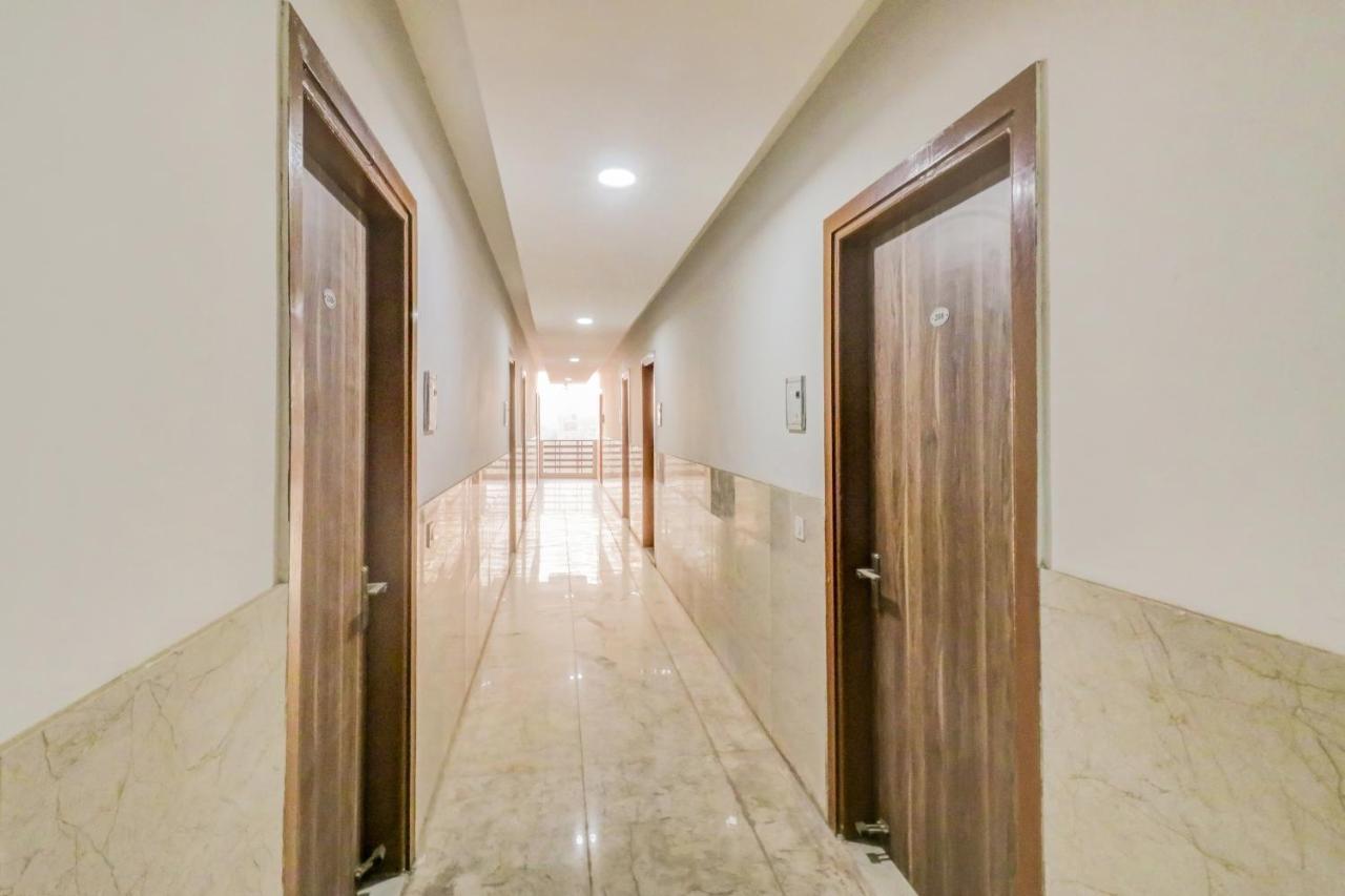 Oyo 71597 The Shivaay Residency Hotel Gurgaon Exterior photo